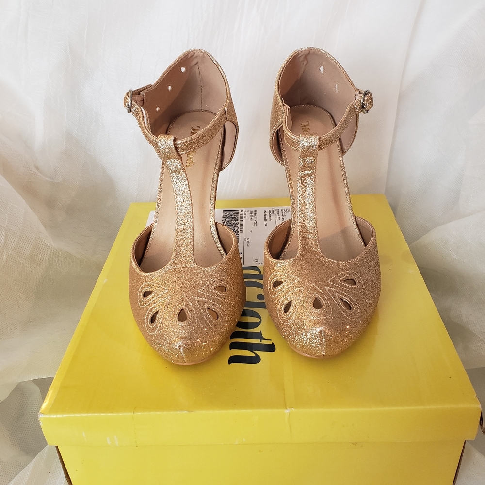 NIB Modcloth Gold Glitter Heels 9W